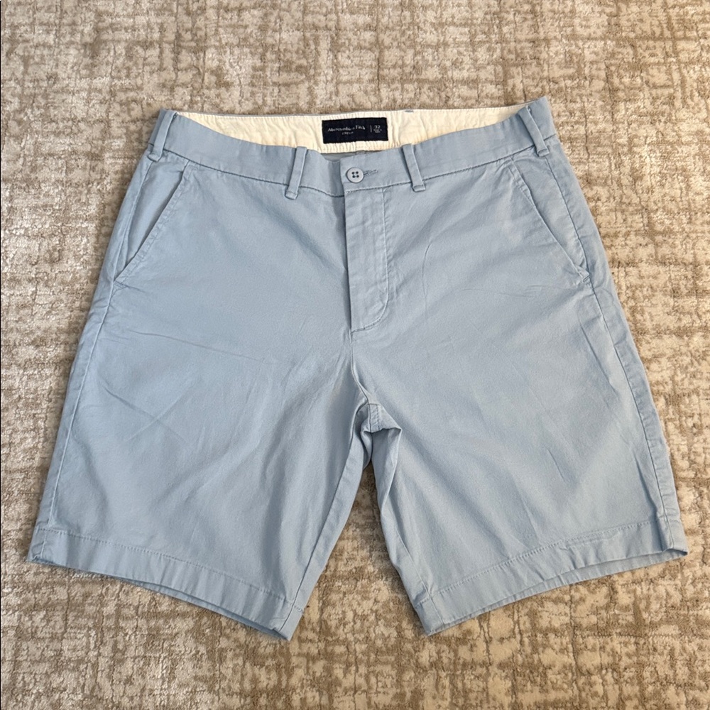 Abercrombie & Fitch Men’s Khaki Shorts